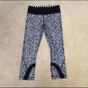 Lululemon graphic leggings